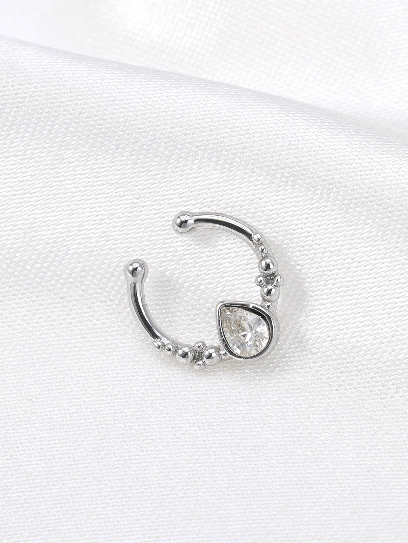 แหวนจมูกปลอมรูปเกือกม้าทำจากสเ - Body Jewelry Nose Ring บทวิจารณ์และราคา